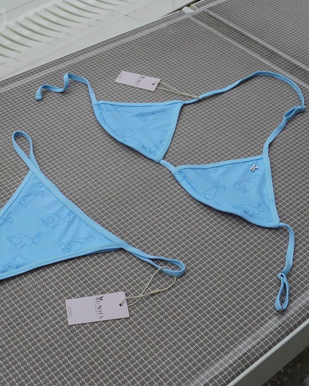 LONDON BIKINI IN BLUE - BUNNIES ROOM