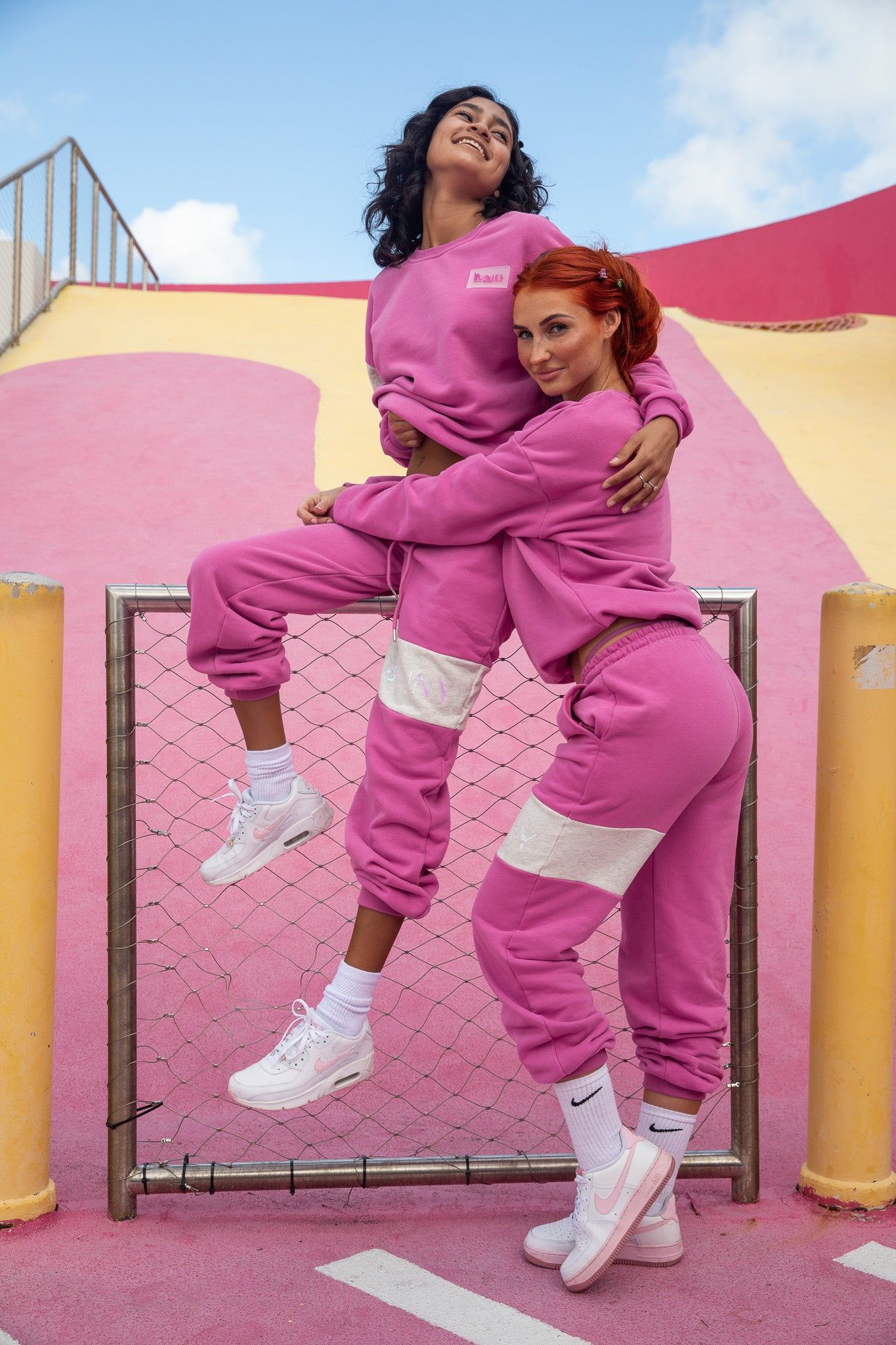 SWEATPANTS IN FUCHSIA - BUNNIES ROOM