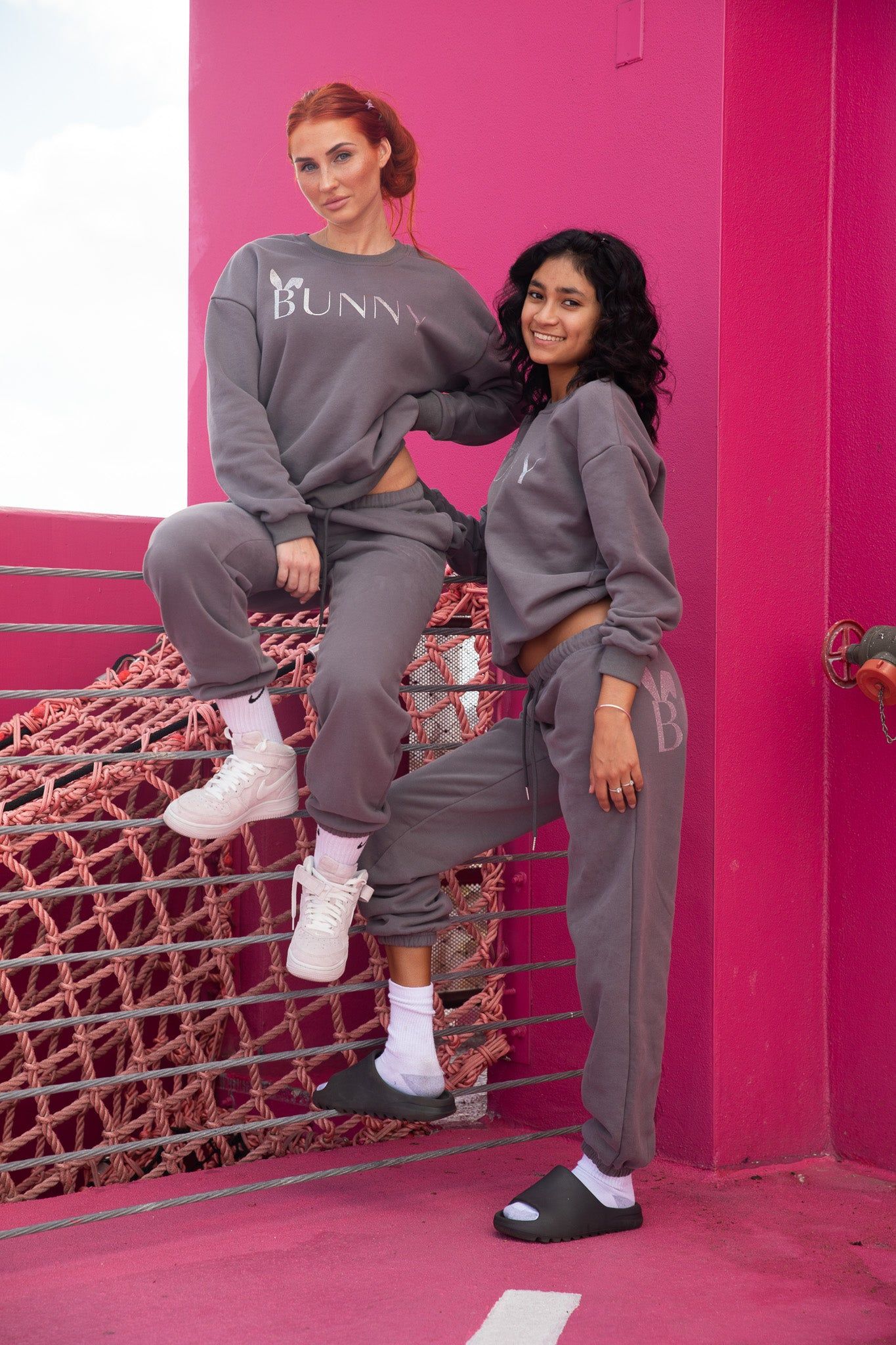 SWEATSHIRT IN VINTAGE GREY - BUNNIES ROOM