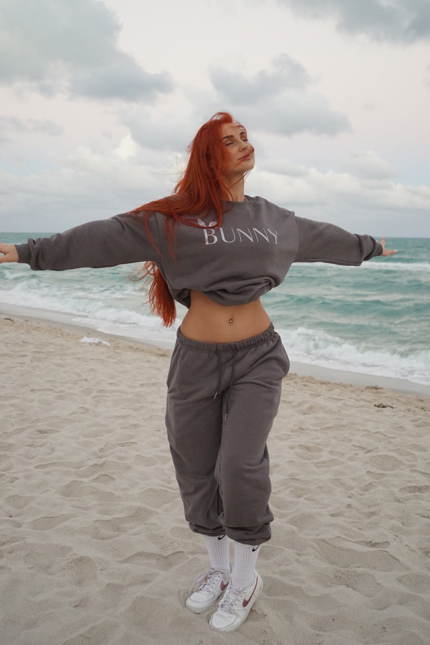SWEATSHIRT IN VINTAGE GREY - BUNNIES ROOM